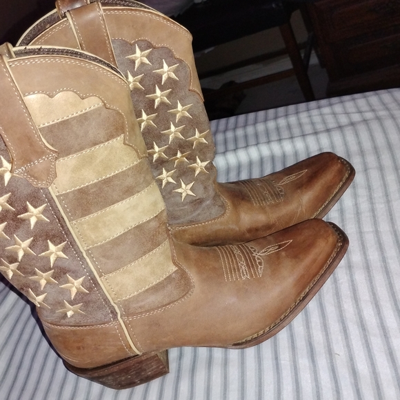 Durango Shoes - Durango Brown and Tan Star Heeled Boots